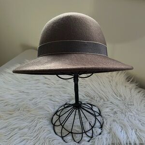 Goorin Bros Brown 💯 Wool Fedora Women's Hat Size Medium